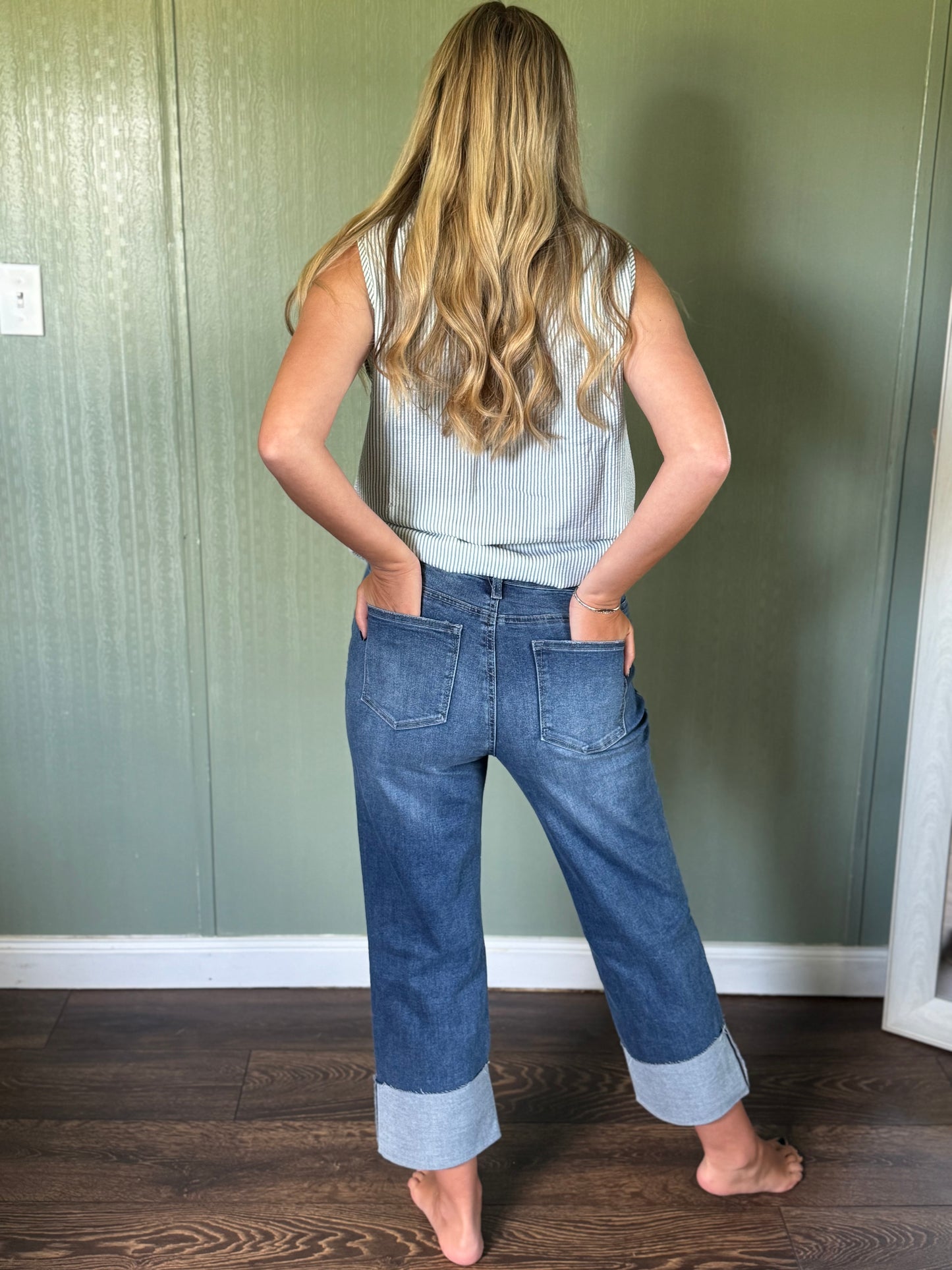 Folded Cuffs Distressed Straight High Waist Jeans