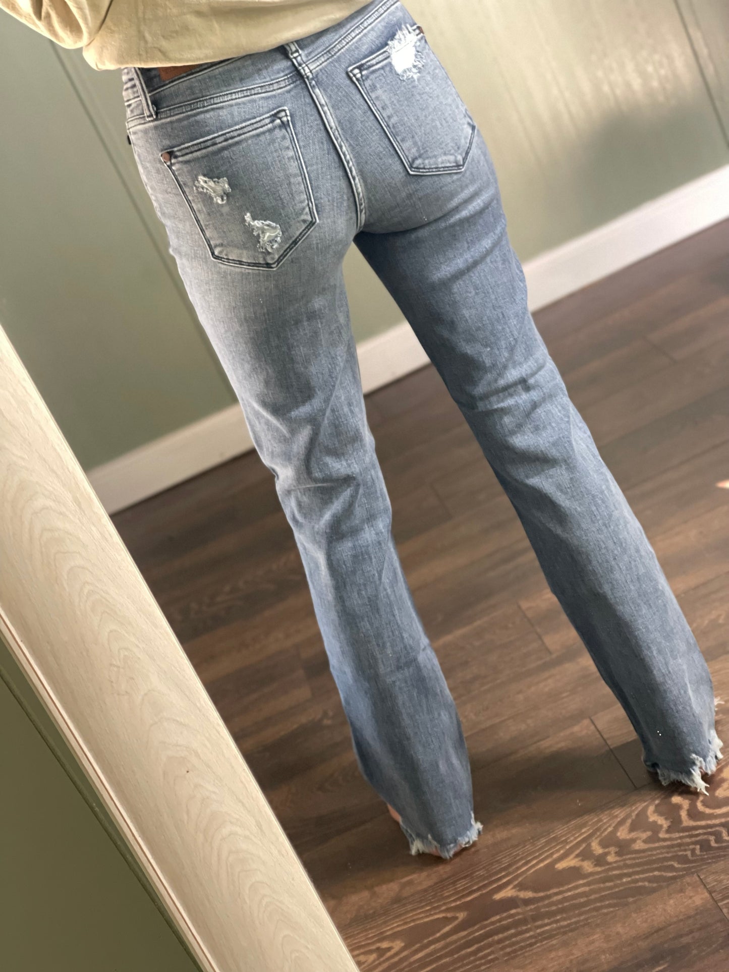 Judy Blue Full Size Mid Rise Destroy Straight Jeans Plus Size