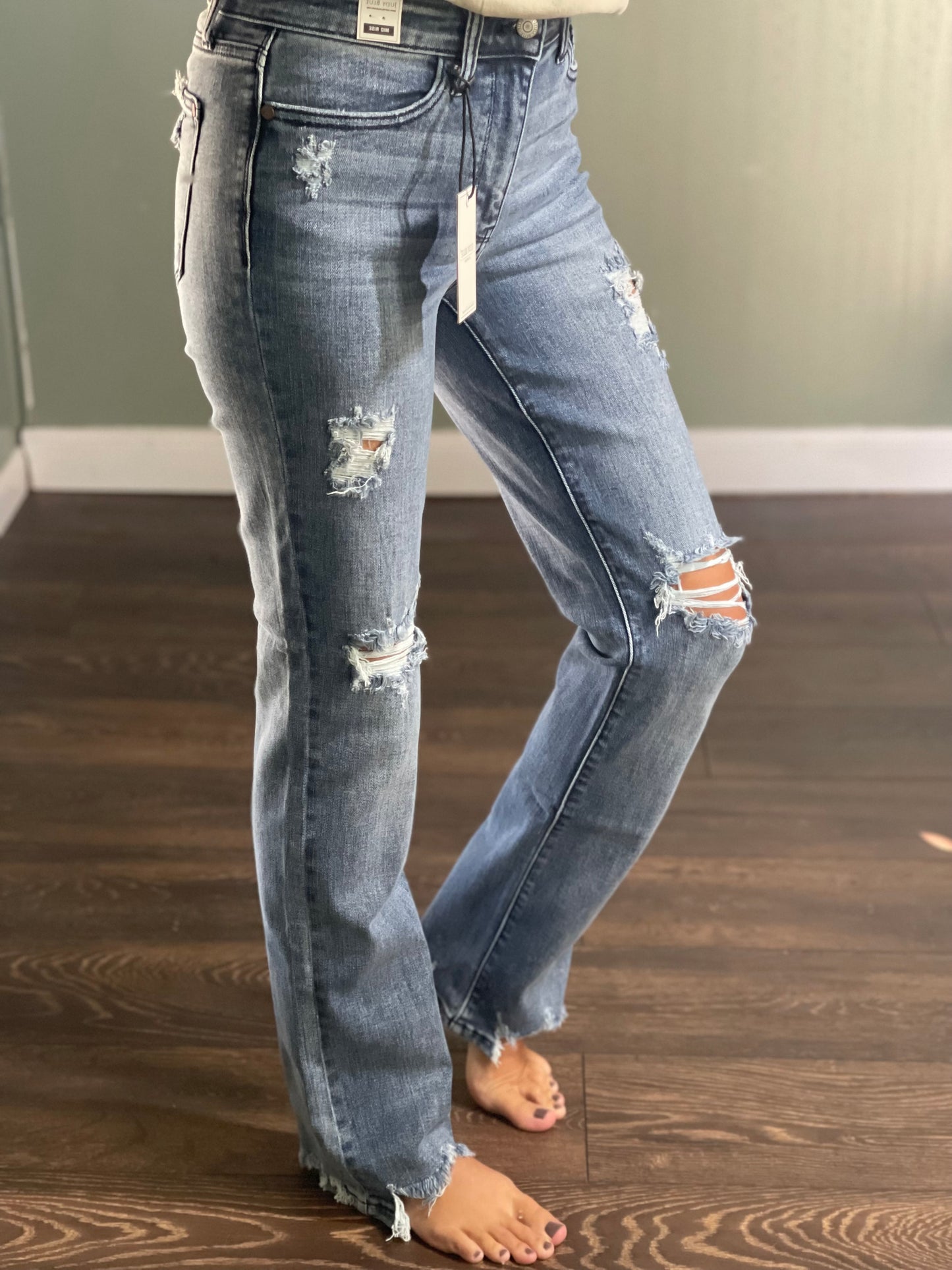 Judy Blue Full Size Mid Rise Destroy Straight Jeans Plus Size